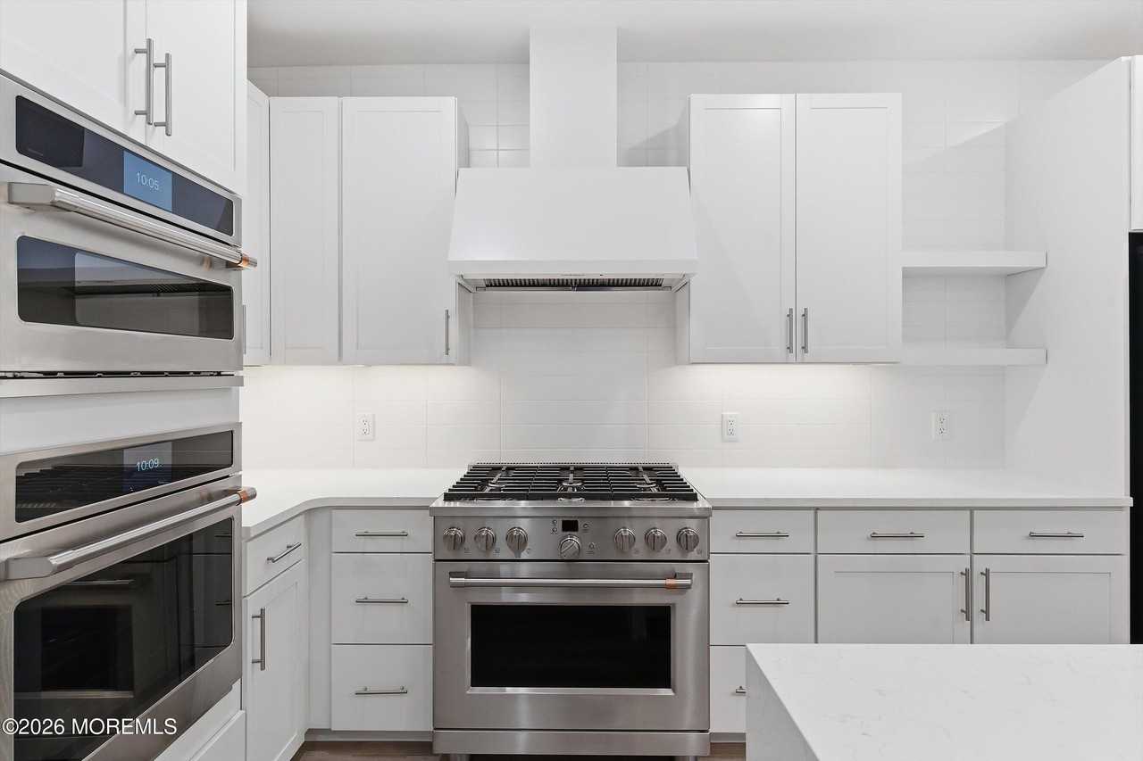 215 2nd Ave #204 - Photo 5 of 27