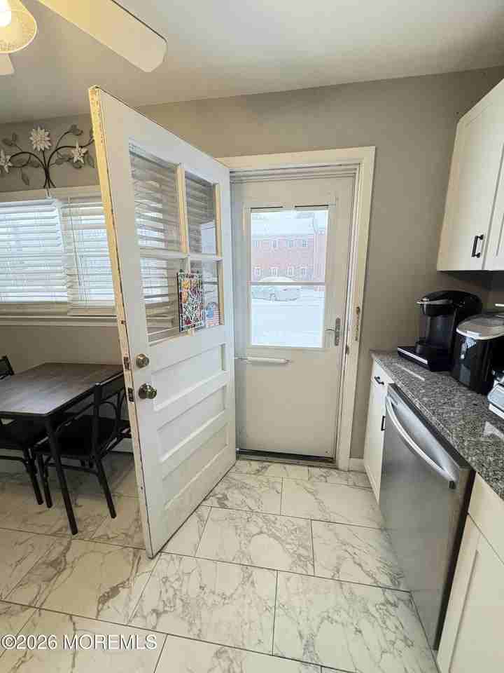 16 Laurel Pl Unit A #A - Photo 6 of 21