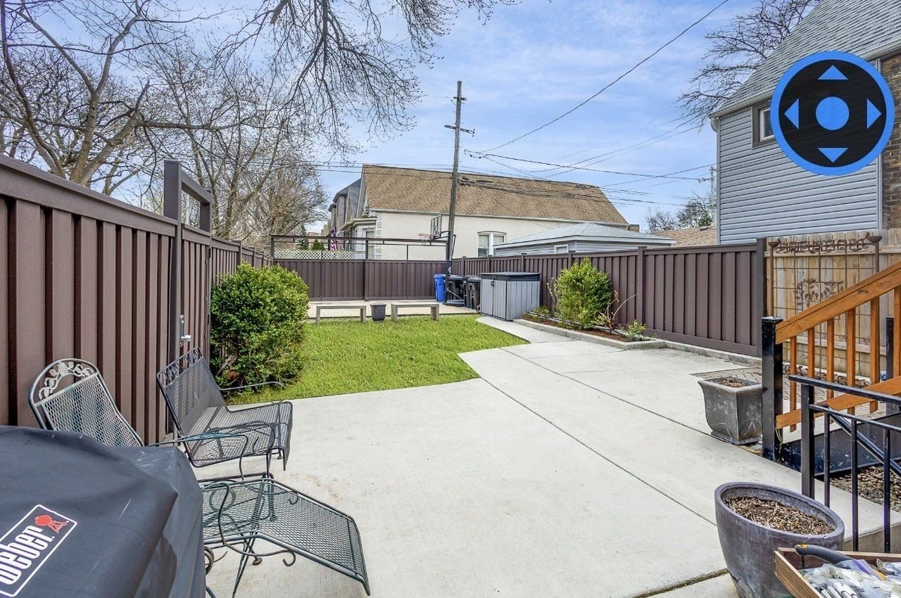 3033 W Diversey Ave Unit B #B - Photo 4 of 4