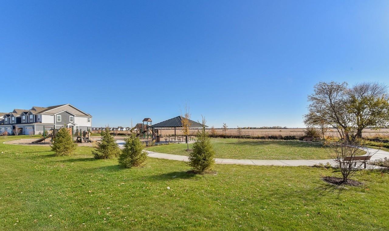 15137 S Hepworth Place S Hepworth Place - Photo 2 of 23