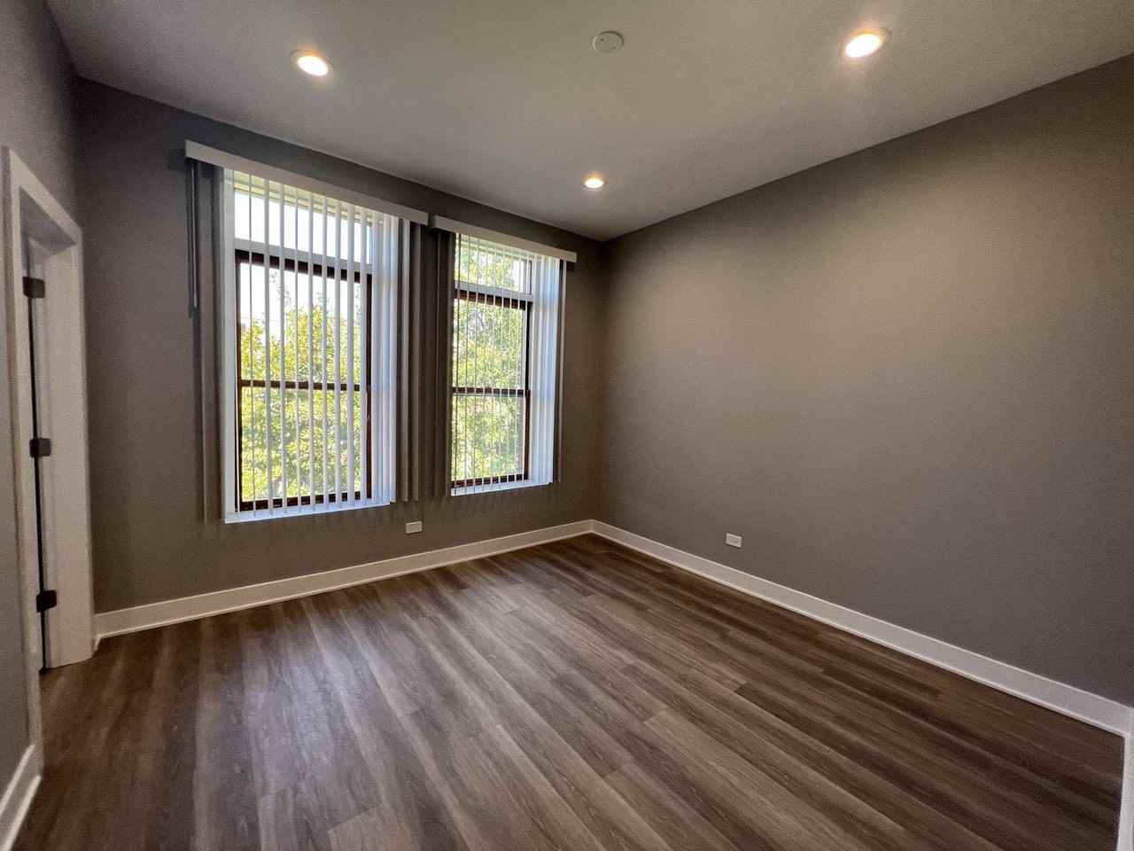 1227 W Ohio St Apt 3 #3 - Photo 5 of 18