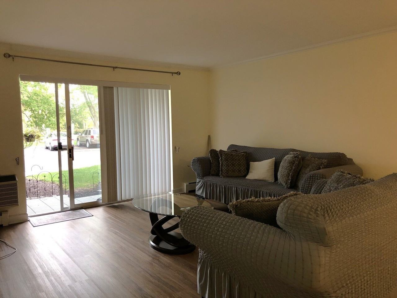 1188 Royal Glen Dr Apt 101w #101W - Photo 2 of 9