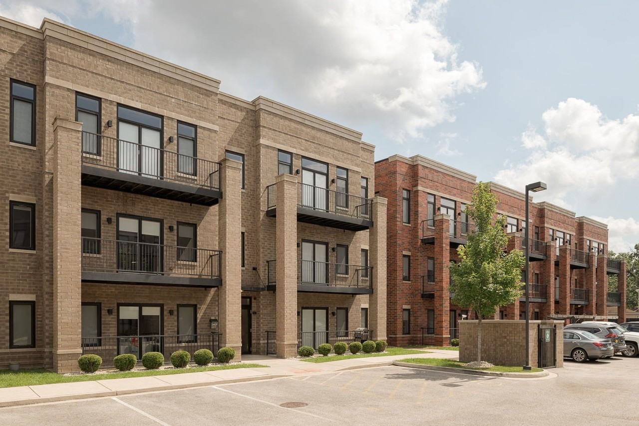 8465 Grand Ave Unit 302 #302