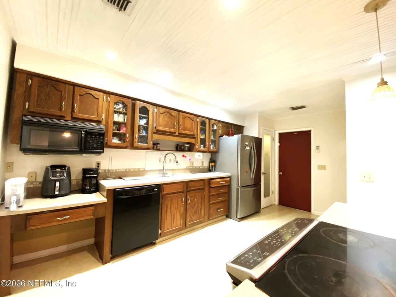 7252 Holiday Hill Ct - Photo 5 of 26