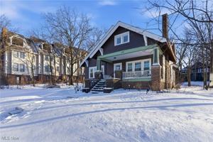 featured image of 2728 Euclid Heights Blvd