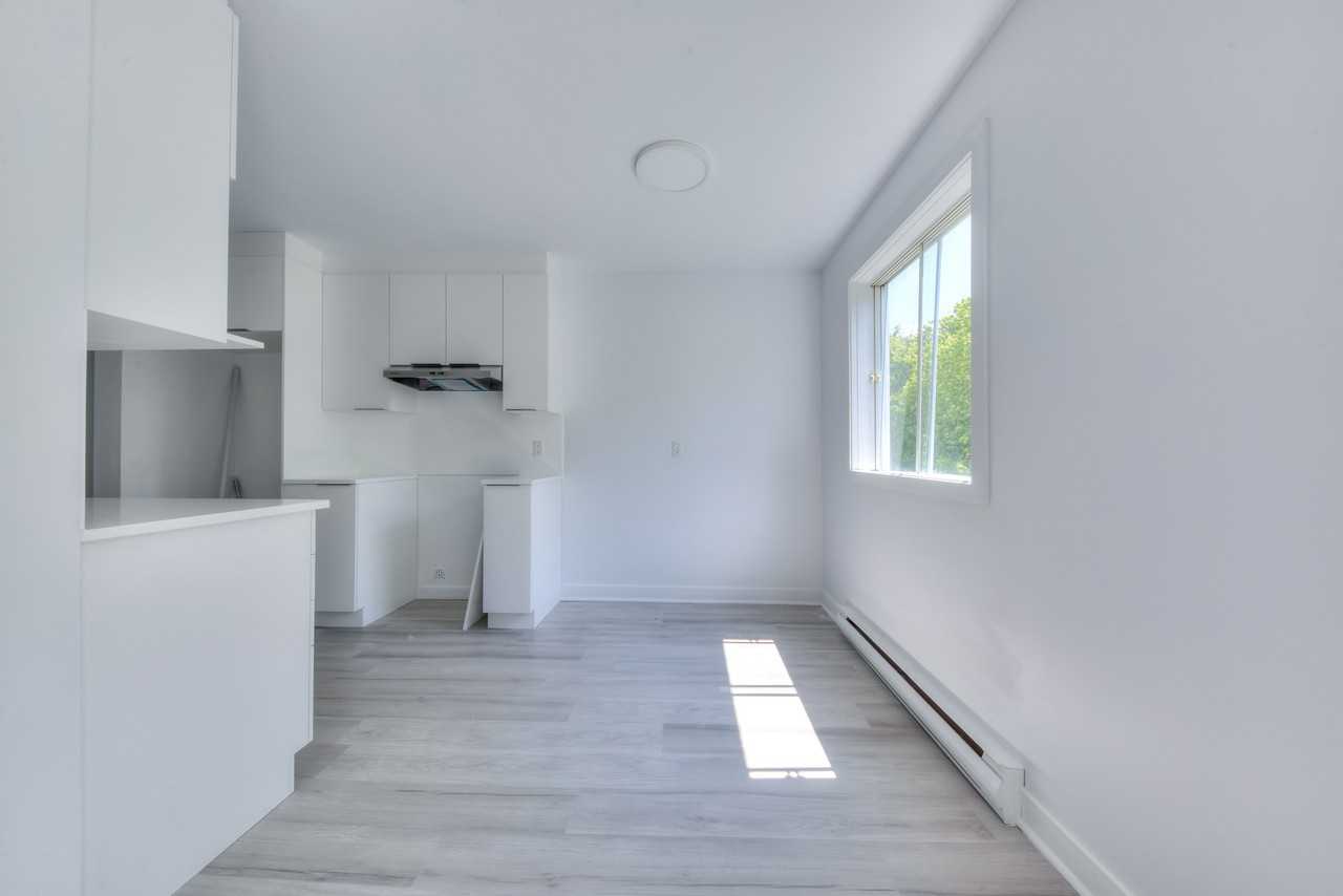 90 Boulevard Jean-Paul-Vincent #22 - Photo 4 of 14