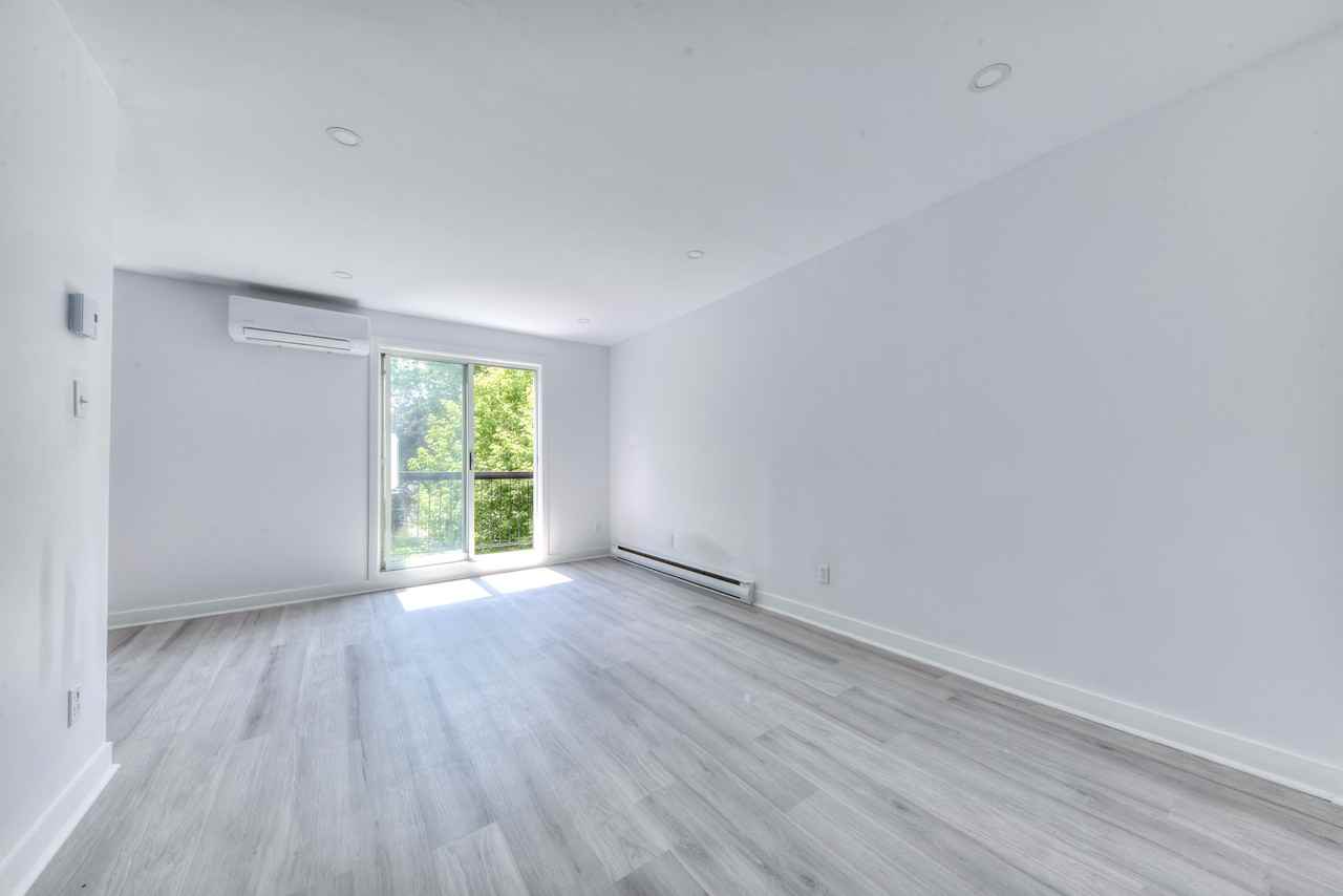 90 Boulevard Jean-Paul-Vincent #22 - Photo 3 of 14