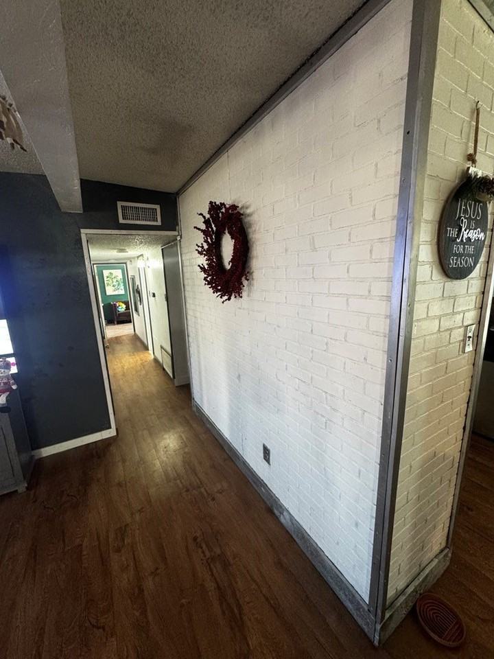 908 Bronstad Dr - Photo 5 of 8