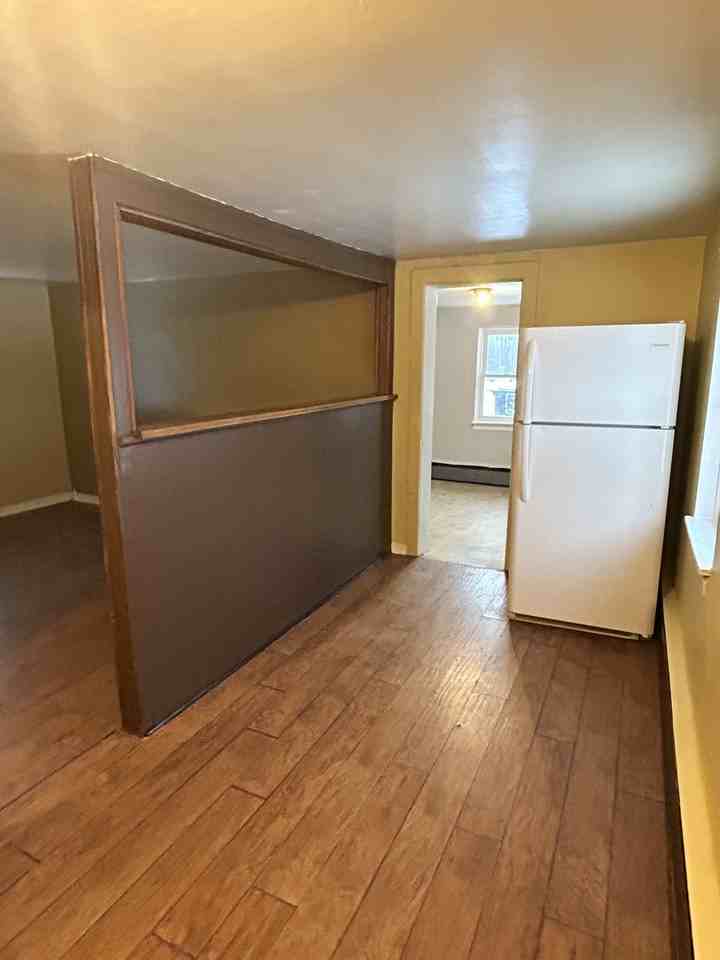 1428 E 41st St #1 - Photo 2 of 7