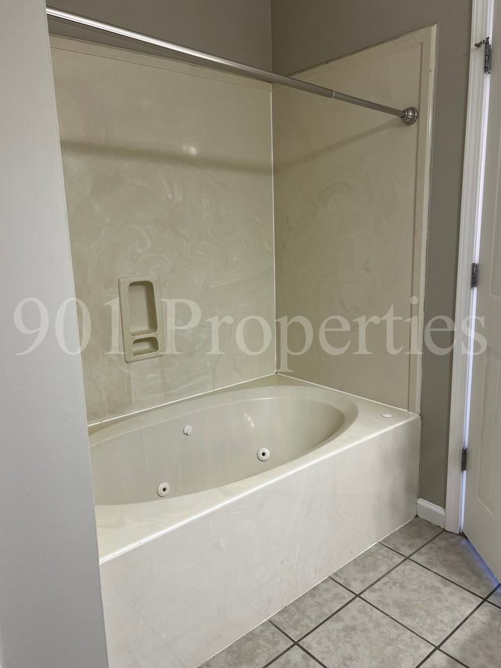 9851 Maggie Woods Ln #1 - Photo 6 of 8