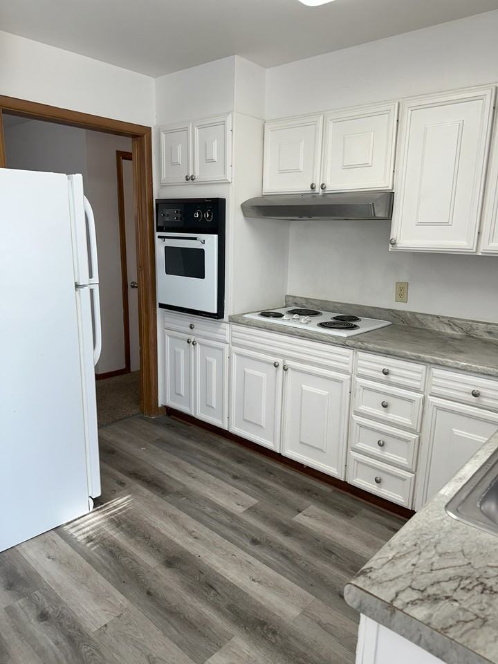 Starview Dr #1510 - Photo 3 of 17