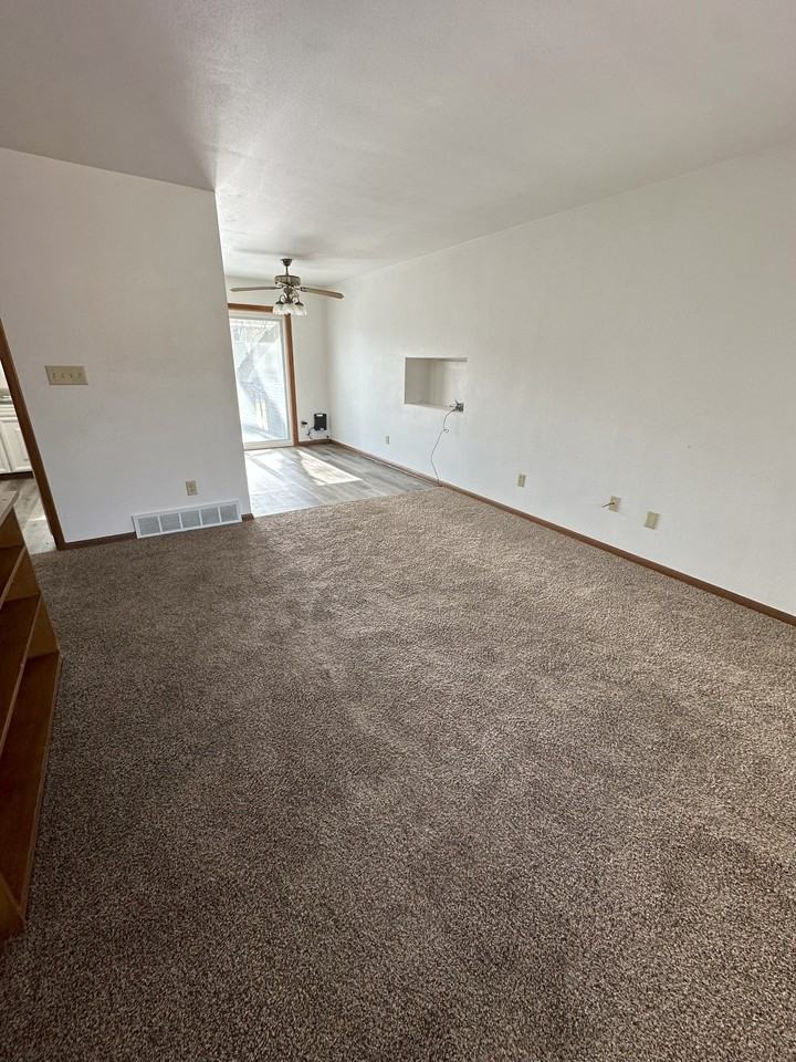 Starview Dr #1510 - Photo 6 of 17