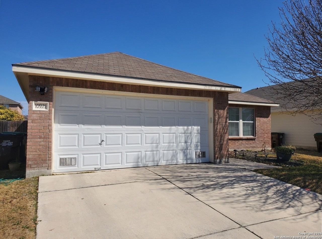 10921 Geneva Vale - Photo 2 of 27