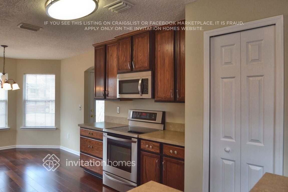 10612 Indigo Hills Ln - Photo 4 of 8