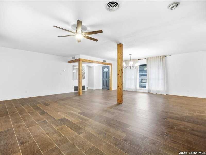 619 Patricia - Photo 7 of 35