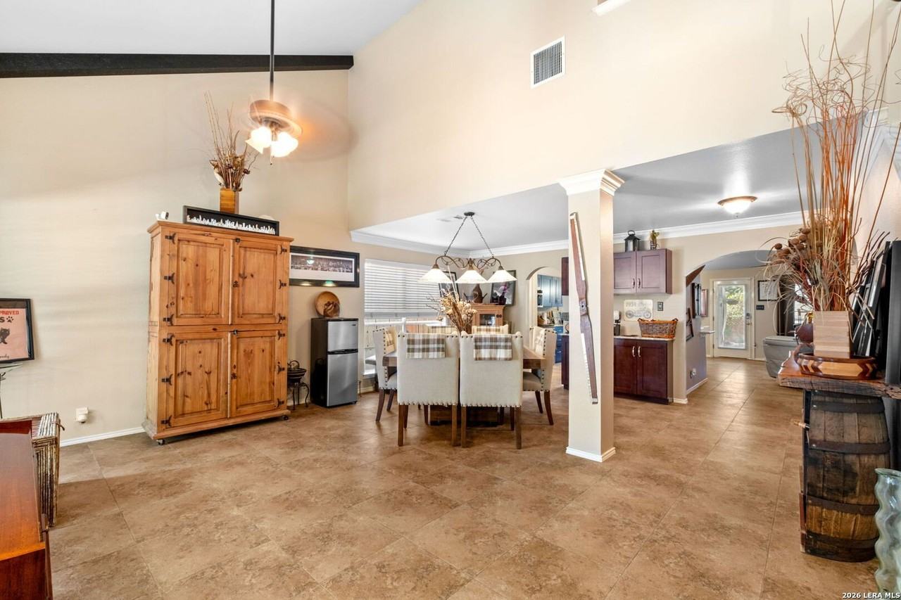 12211 Hart Crst - Photo 5 of 43