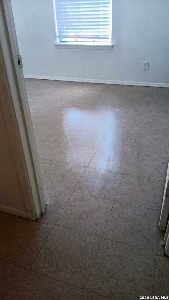 2200 Abdo Ln - Photo 7 of 11