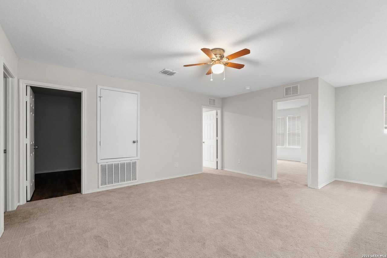 13726 Crossbow Rdg - Photo 7 of 15