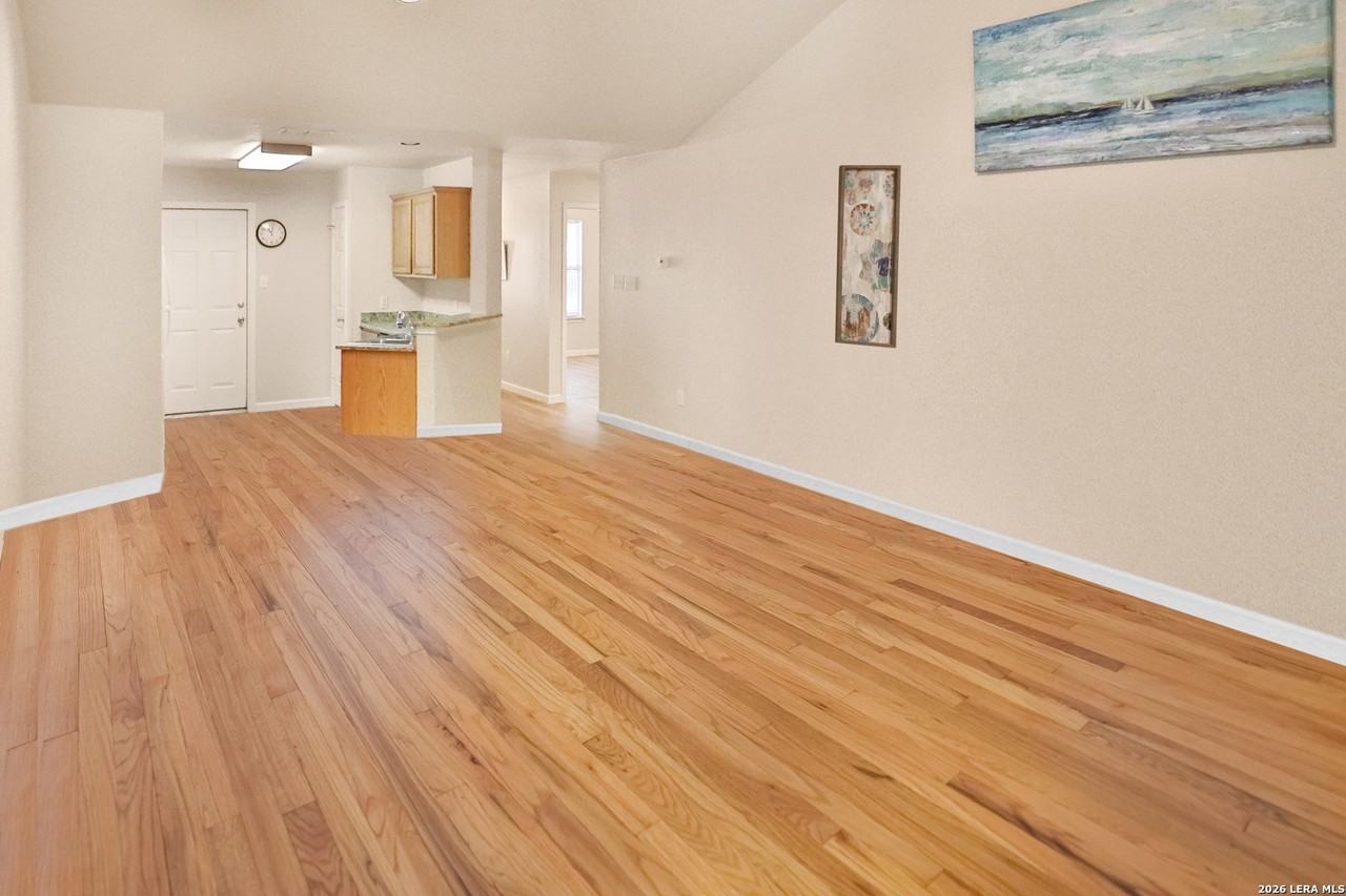 3202 Eisenhauer Rd Unit 402 #402 - Photo 3 of 11