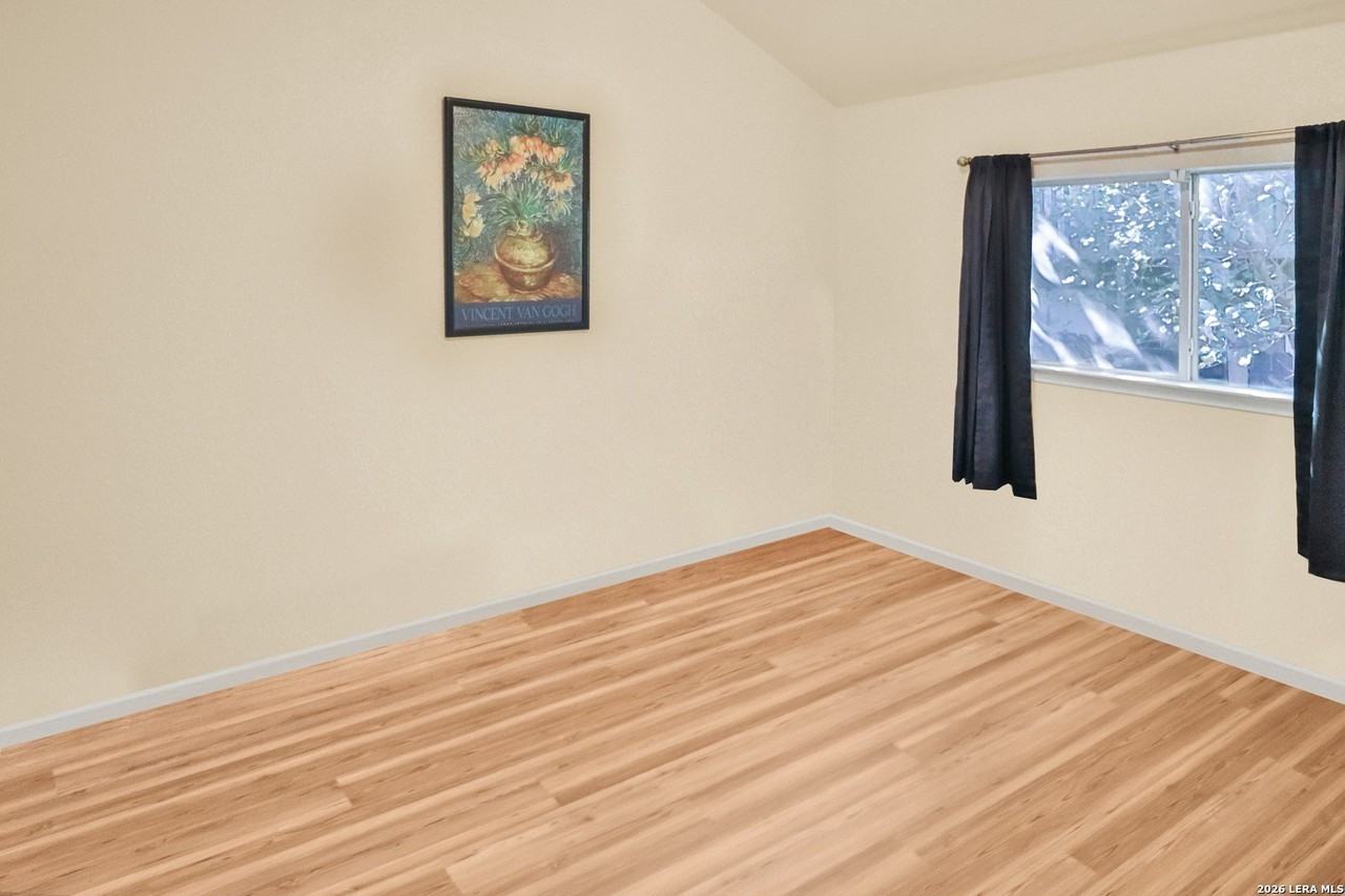 3202 Eisenhauer Rd Unit 402 #402 - Photo 6 of 11