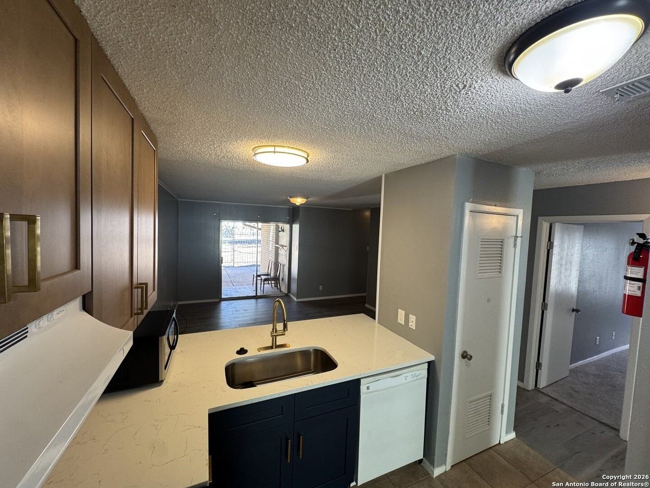 5019 Concord Rdg - Photo 3 of 19