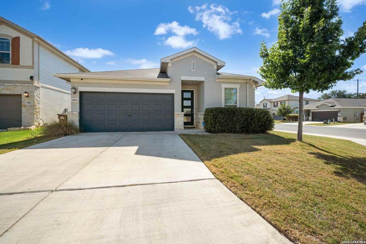 12826 Moose Cir - Photo 2 of 30