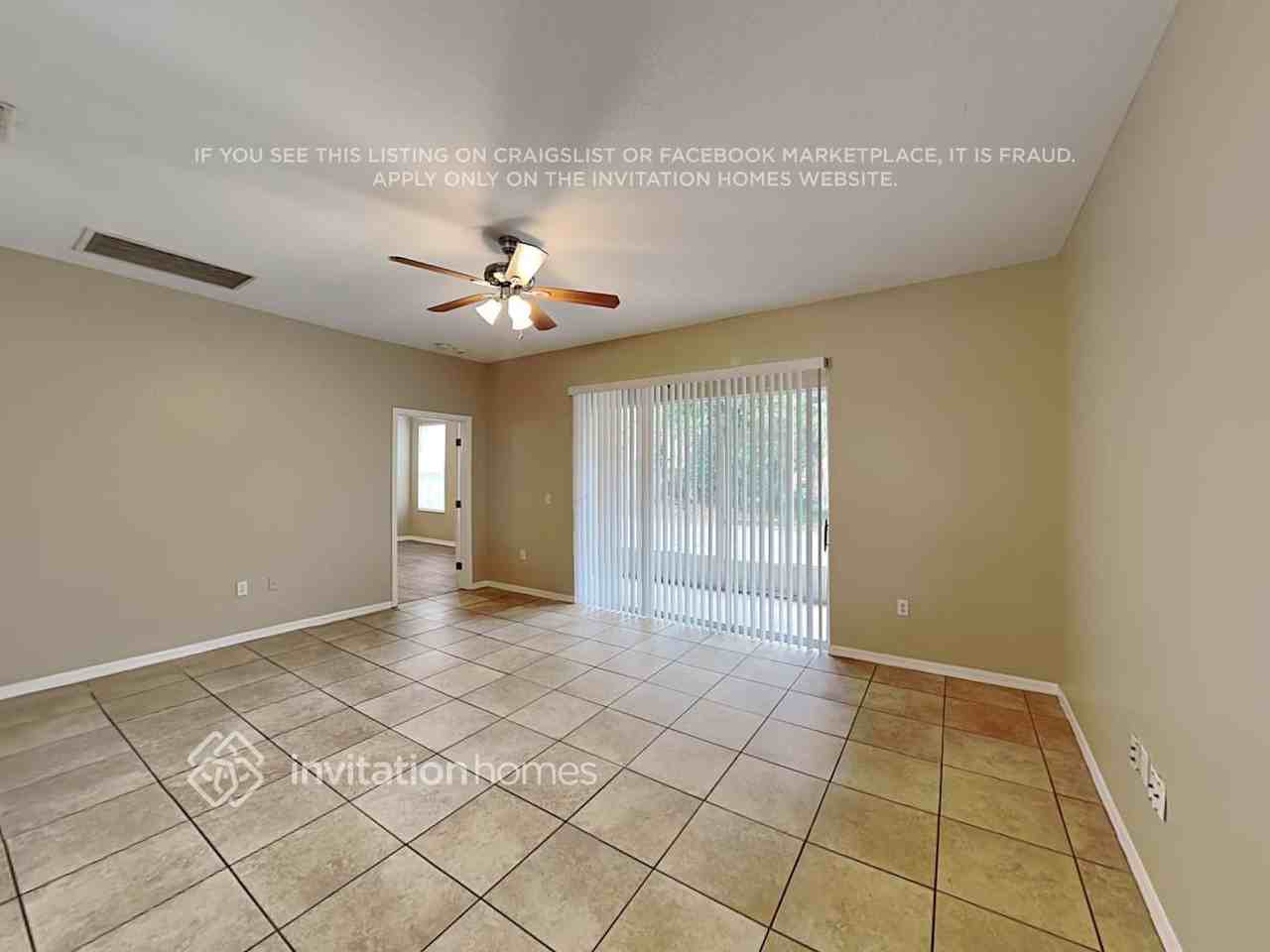 555 Bluff Pass Dr - Photo 4 of 19