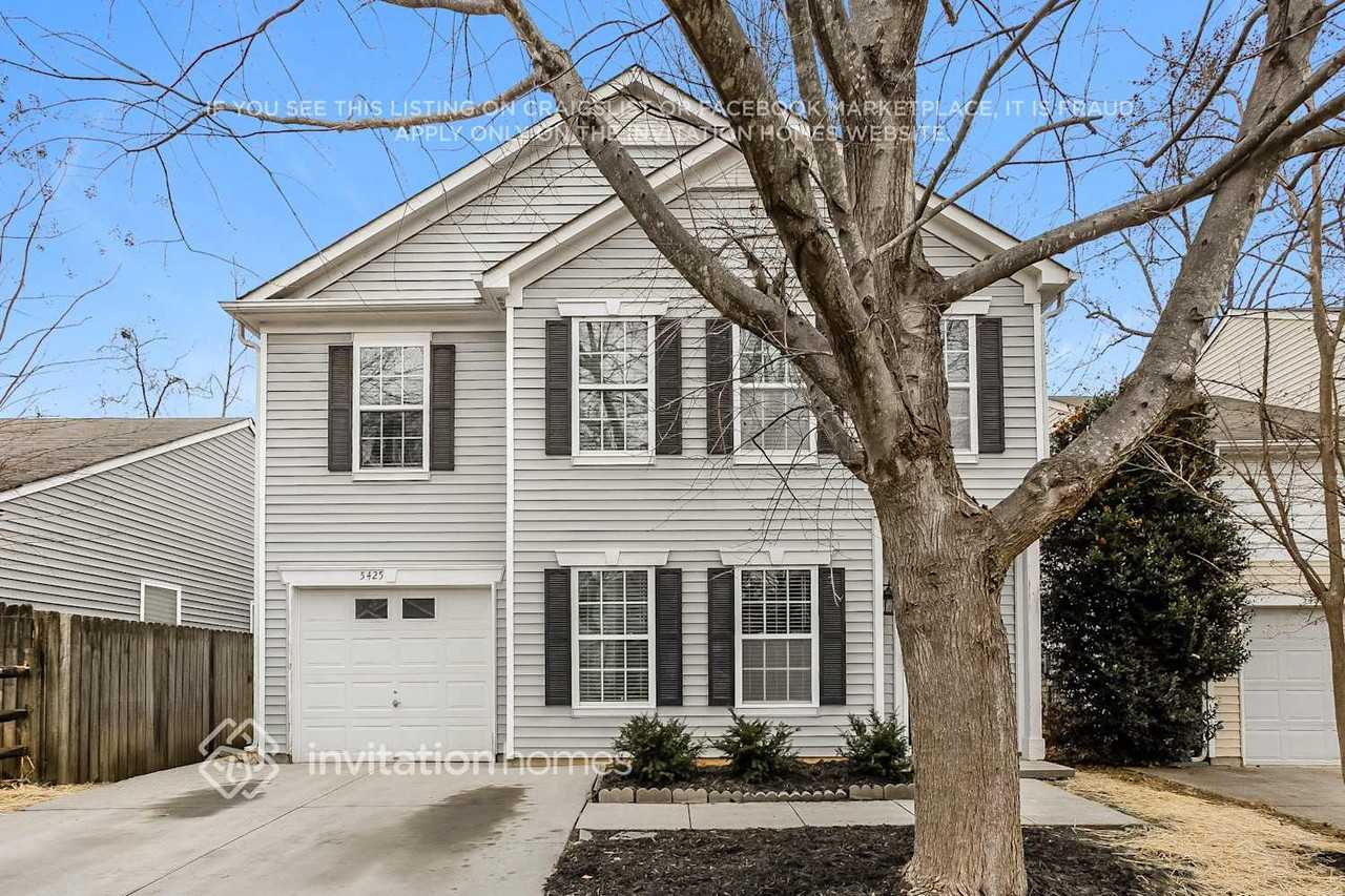 5425 Idlewild Rd N - Photo 5 of 18