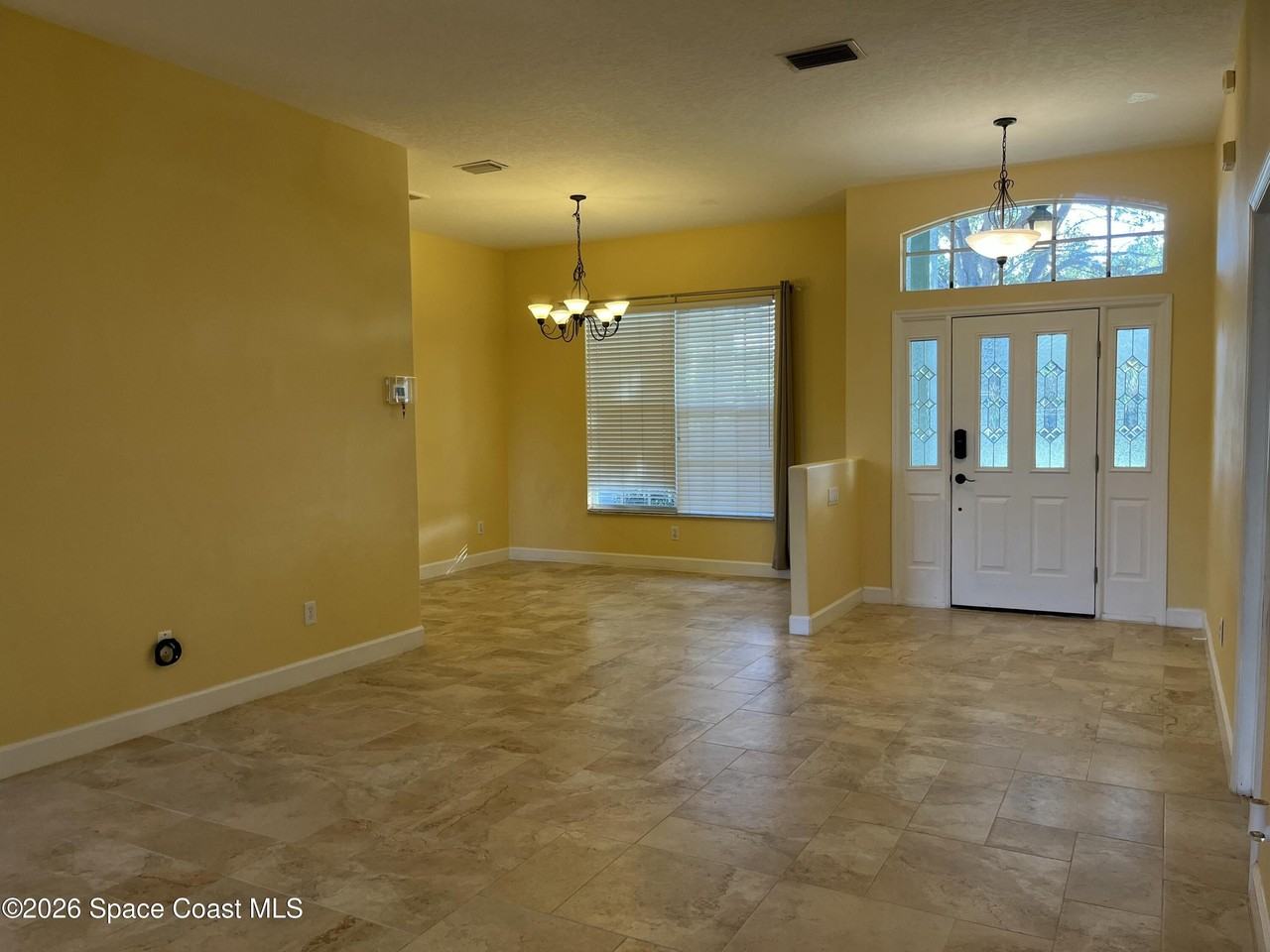 1882 Woodfield Cir - Photo 5 of 42