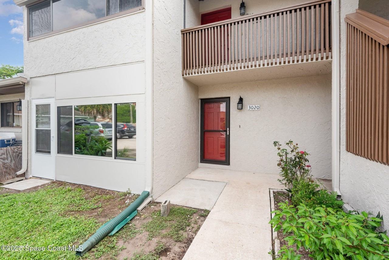 3020 Finsterwald Dr Unit 6 #6 - Photo 4 of 25