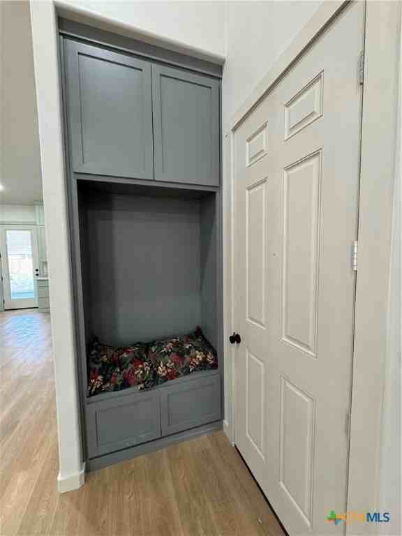 318 Warehouse Rd - Photo 7 of 39