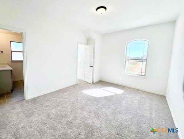 608 Breeze Hollow Ln - Photo 6 of 15