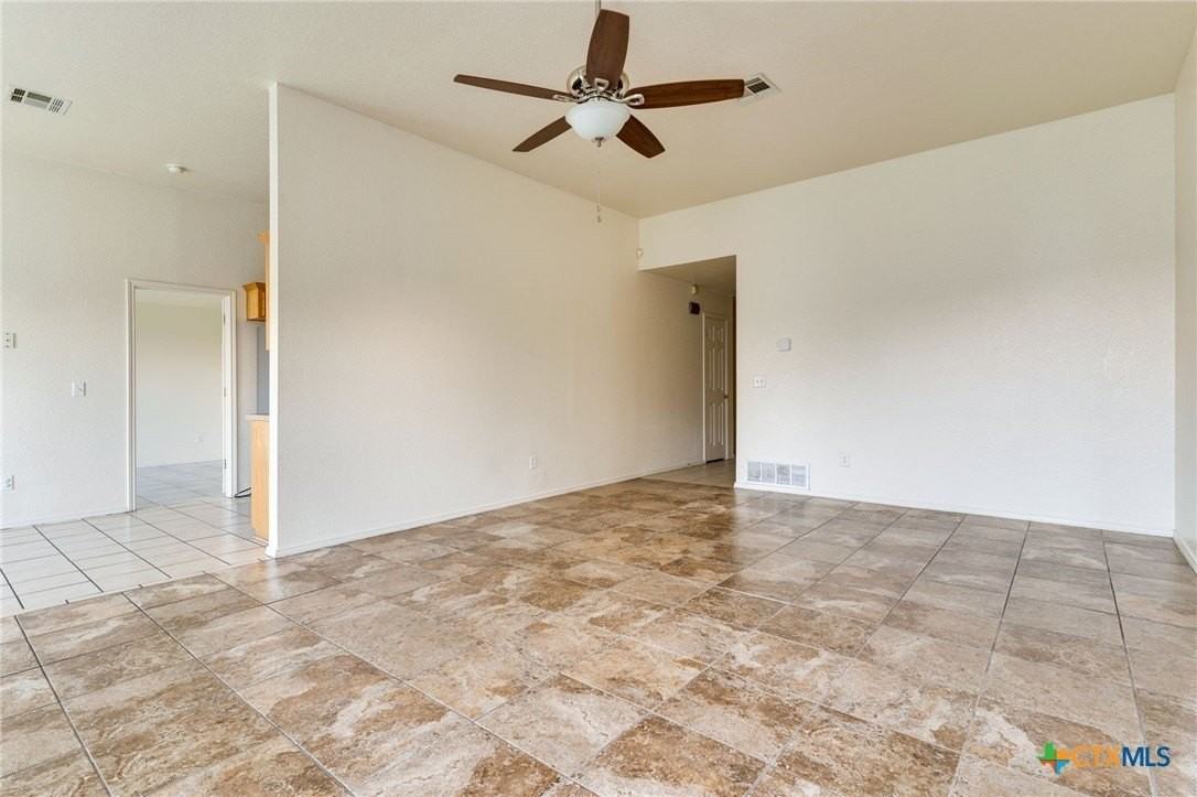 4001 Bade Ct - Photo 4 of 16