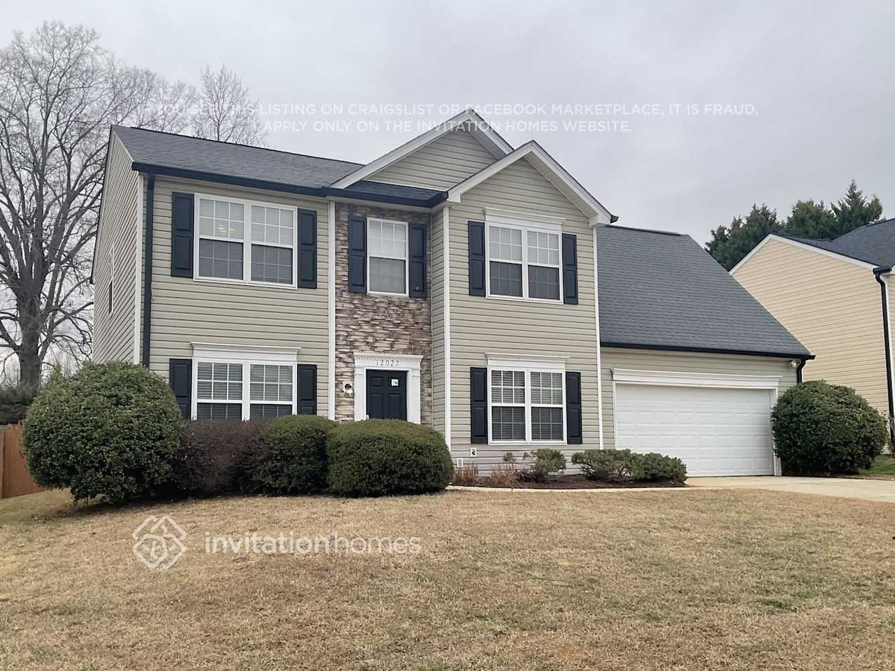 12027 Chantress Ln - Photo 2 of 23