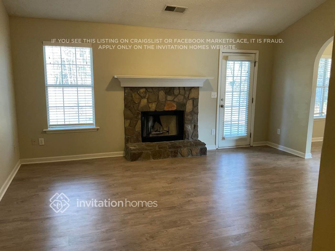 875 Wilmont Ct - Photo 2 of 13