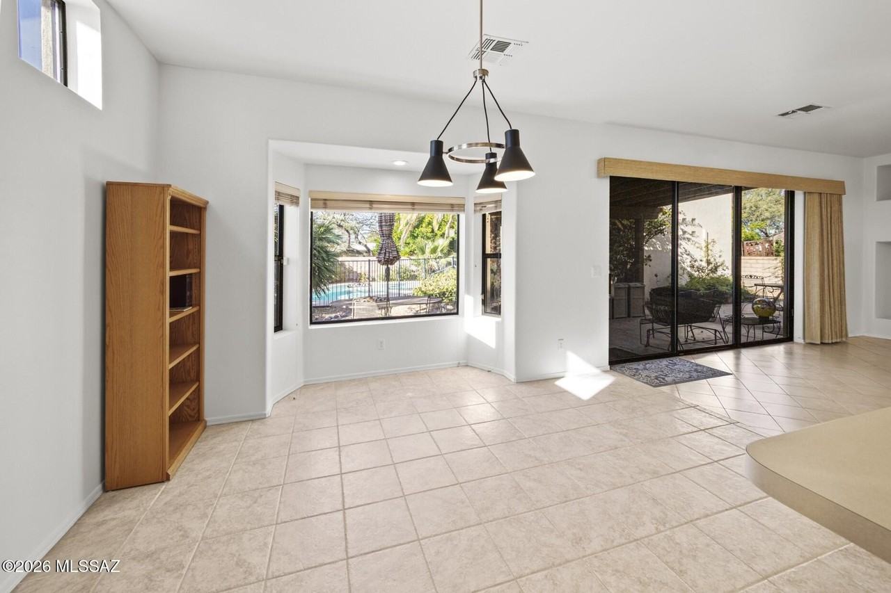 364 S Via De Los Campos - Photo 4 of 27