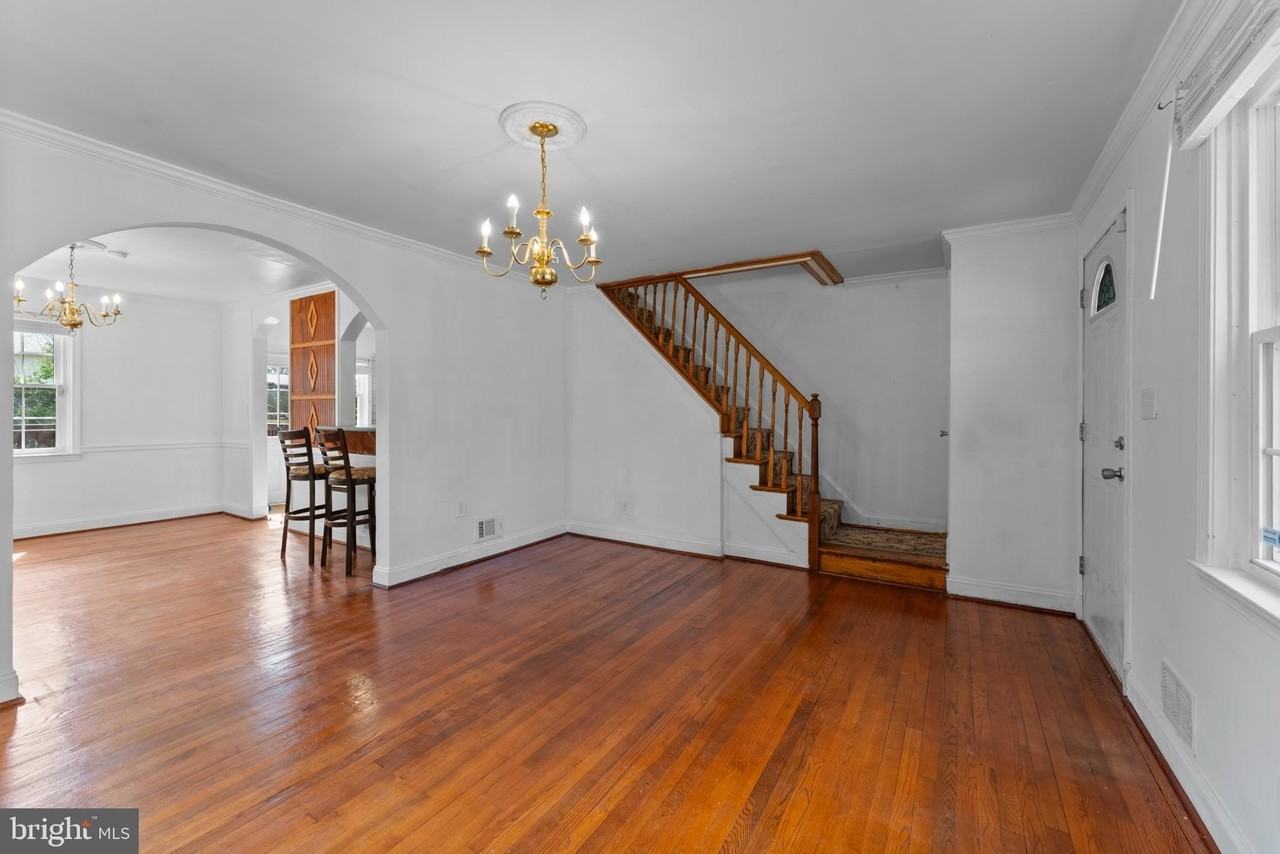 633 Walker Ave - Photo 6 of 32