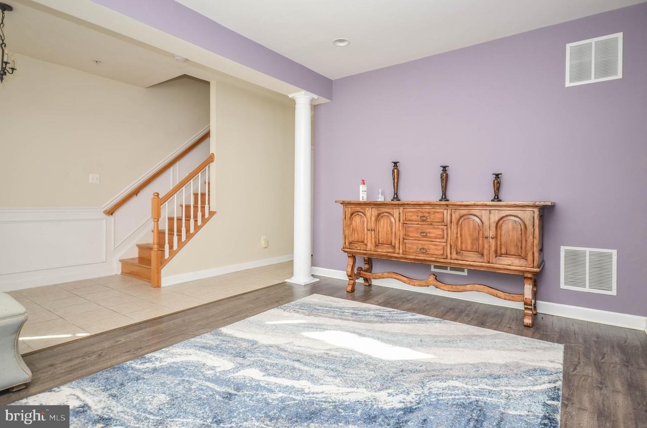 307 Ridgemont Ave - Photo 5 of 33