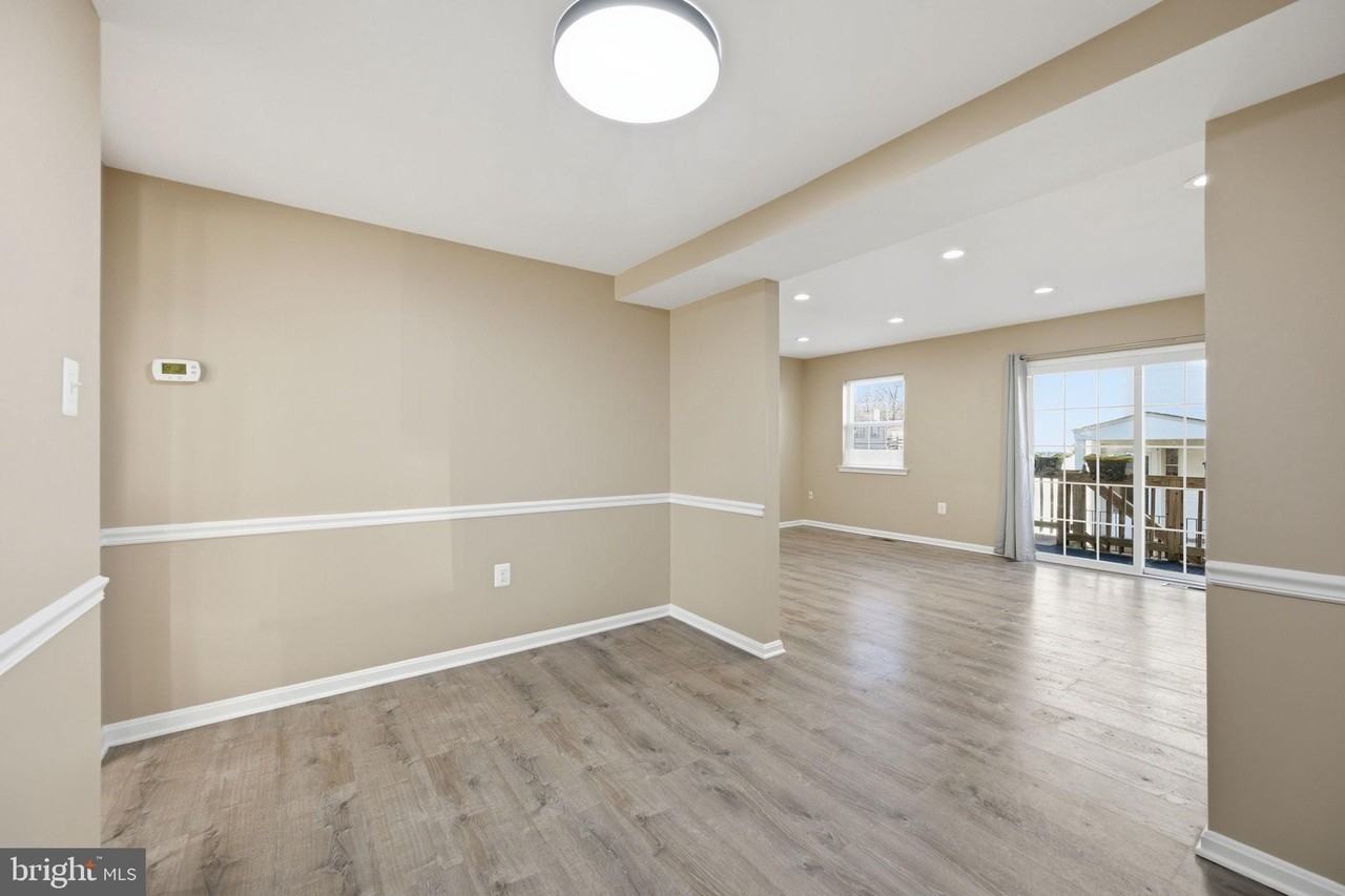 14602 King Lear Ct Unit 12-146 #12-146 - Photo 5 of 25