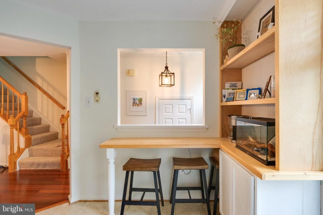 2303 Massanutten Dr - Photo 5 of 24