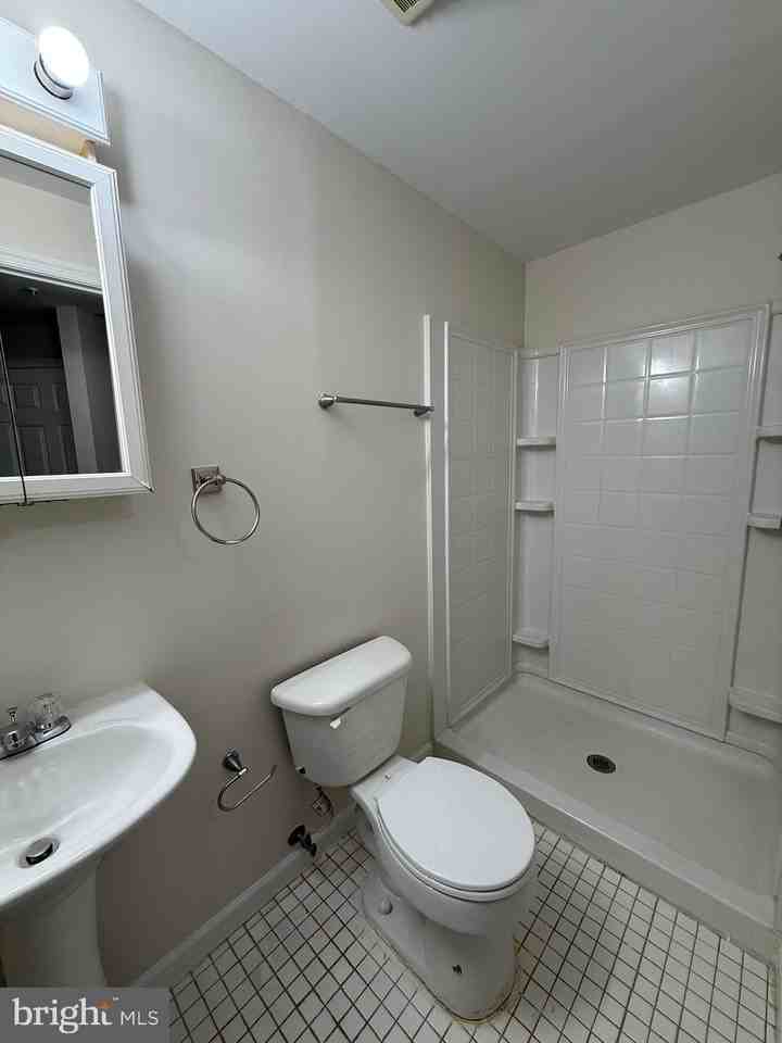 10106 Garden Valley Ct - Photo 3 of 31