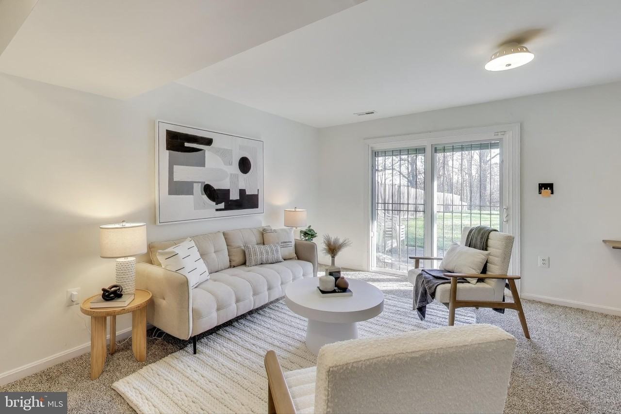 1404 Pacific Ave - Photo 3 of 29