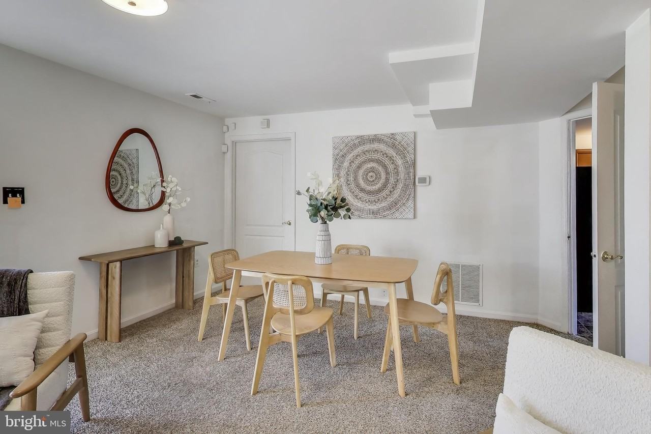 1404 Pacific Ave - Photo 6 of 29