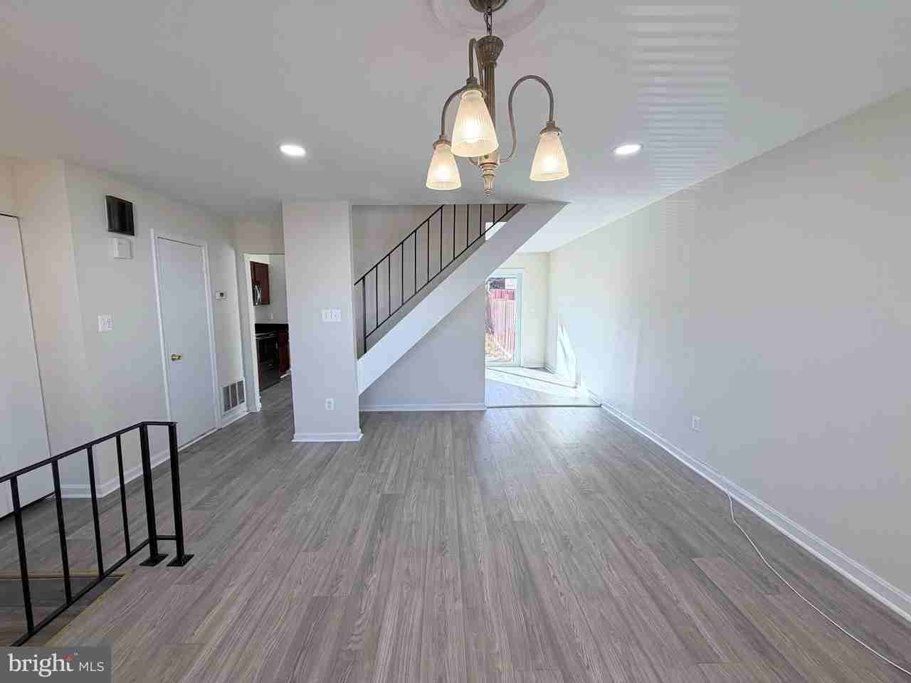 4054 Hanson Oaks Dr - Photo 5 of 41