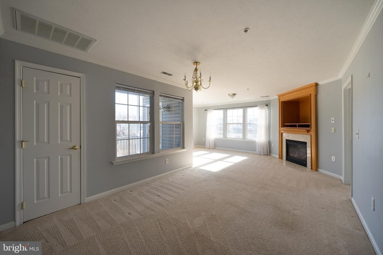 45521 Westmeath Way Unit E13 #E13 - Photo 5 of 34