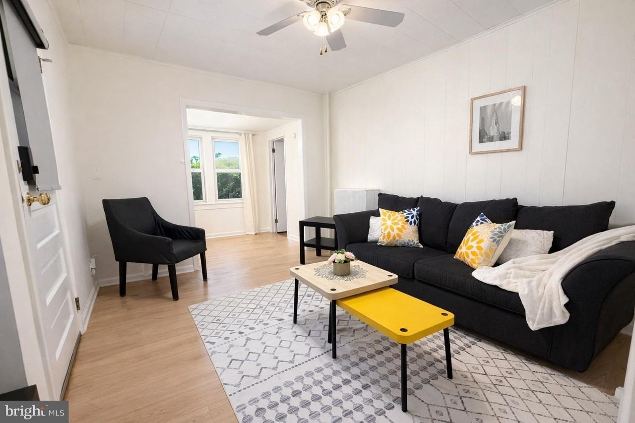 131 Livingston Ave Apt 1 #1F - Photo 4 of 16