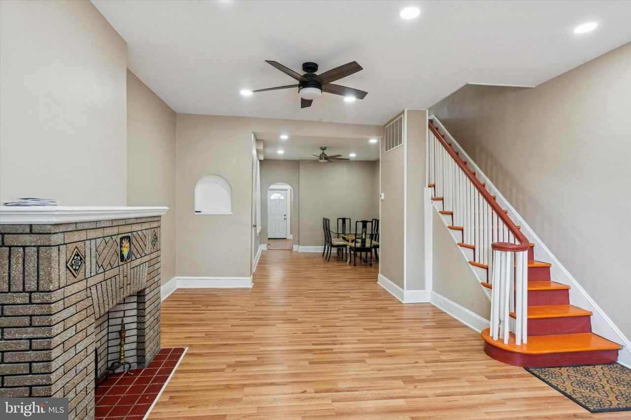 2136 S 4th St - Photo 3 of 15