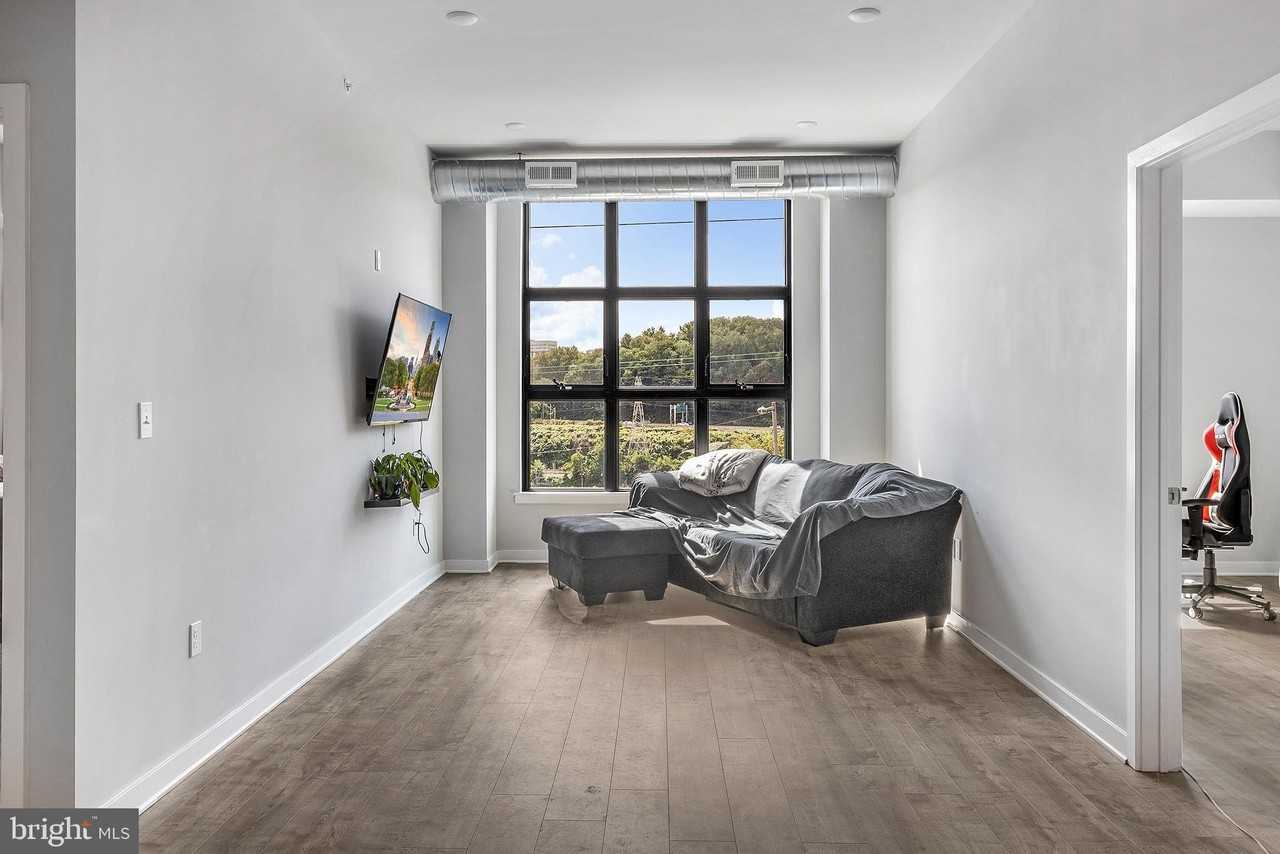 5102 Rochelle Ave Unit 8 #8 - Photo 2 of 13