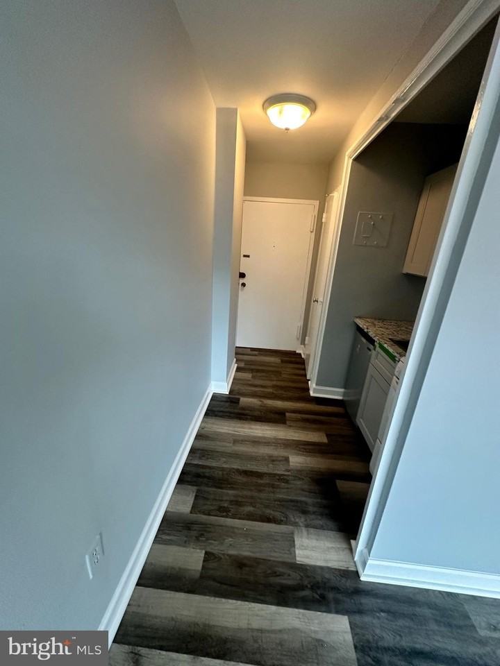 1021 Arlington Blvd Apt 601 #601 - Photo 6 of 21