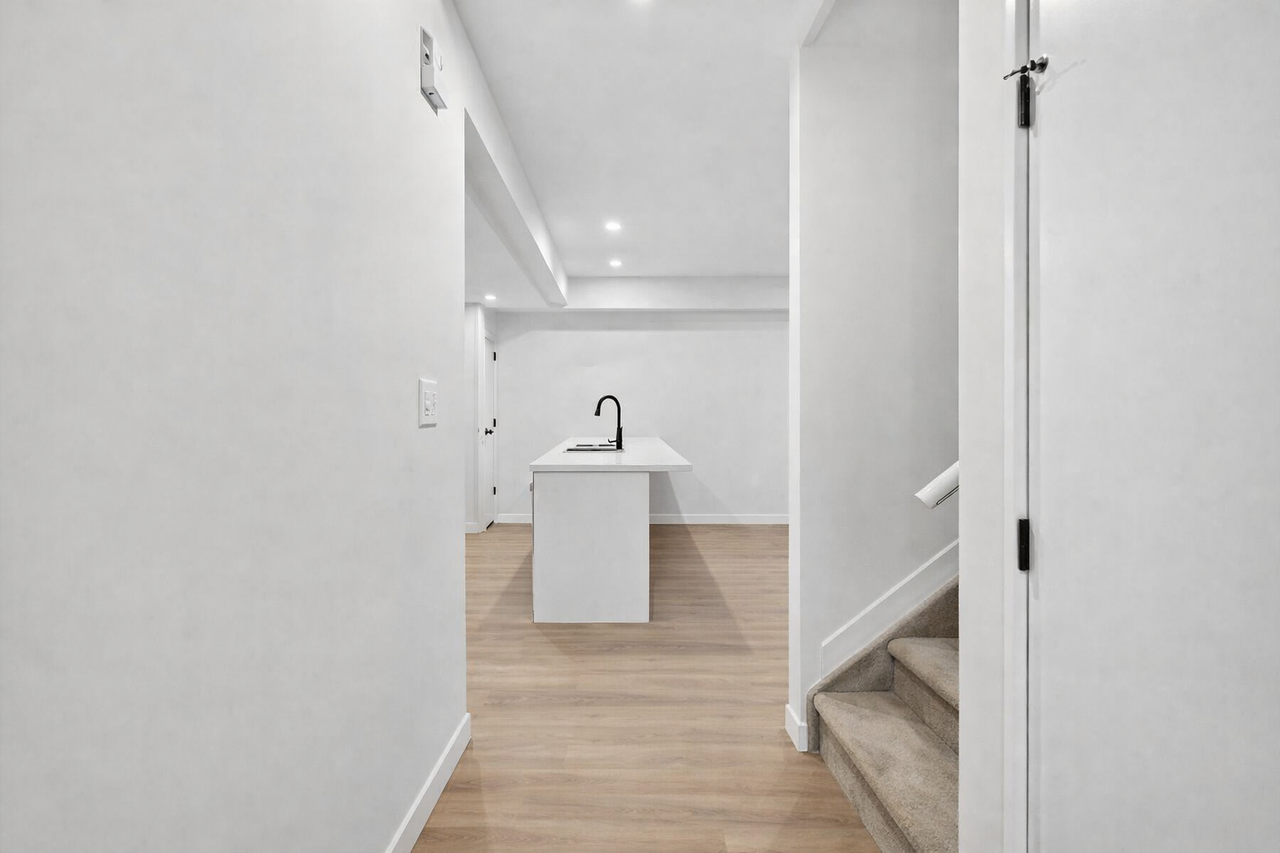 10314 147 St Nw Bsmt #10314BS - Photo 2 of 15